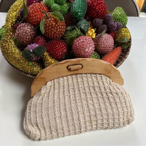 Dreamy Mod Boho 1960s Cream Fabric Knit Wooden Top Clutch Handbag